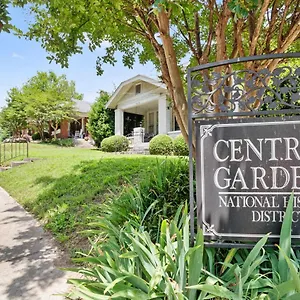  Guest house The Olive Bird Chalet In Gardens, Tn United States
