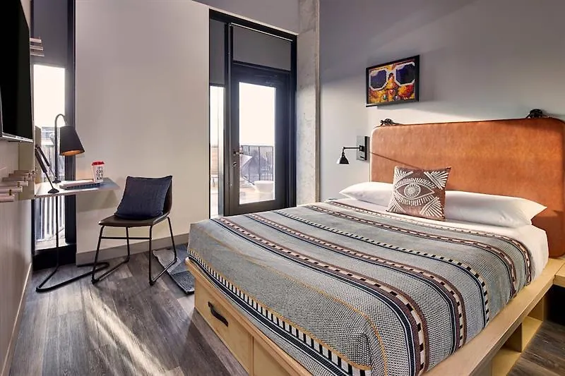Moxy Columbus Short North Hotell