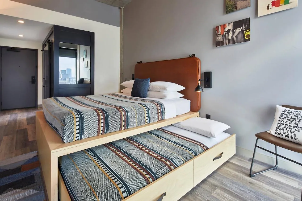 Moxy Columbus Short North Hotel