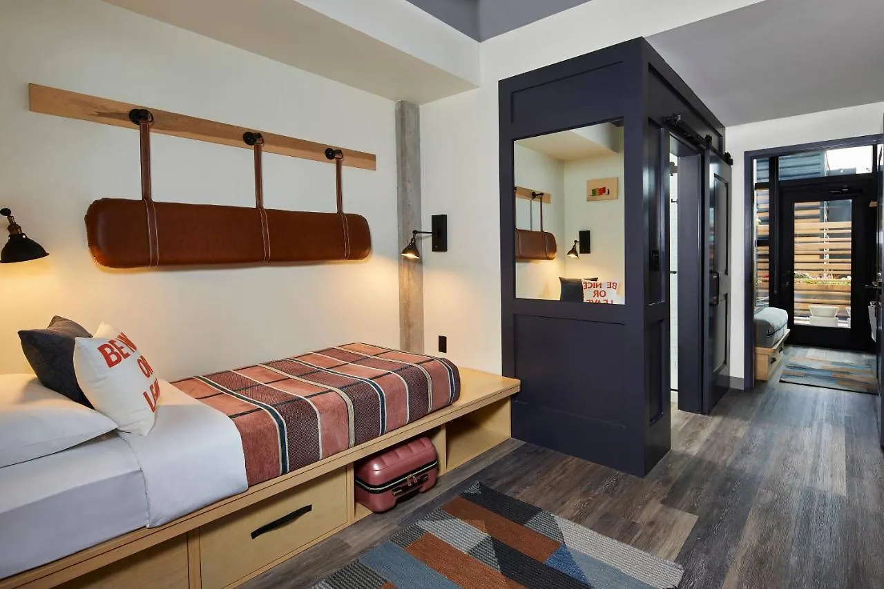 Moxy Columbus Short North Hotel 3*,  United States